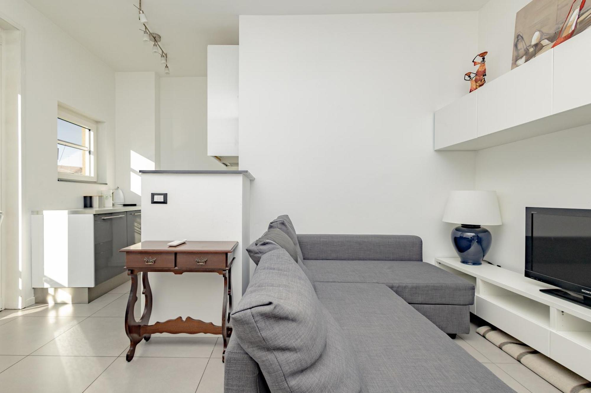 Xenia - Quiet And Cozy Two-room Apartment Milan